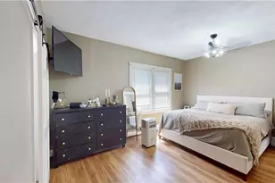 85 Fiat Ave, Cranston, RI 02910 - Photo 19