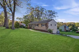 187 Maplewood Dr, East Greenwich, RI 02818 - Photo 35