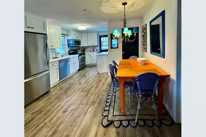 140 Renfrew Avenue, Middletown, RI 02842 - Photo 5