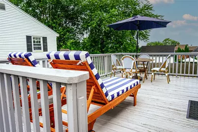 142 Renfrew Avenue, Middletown, RI 02842 - Photo 19