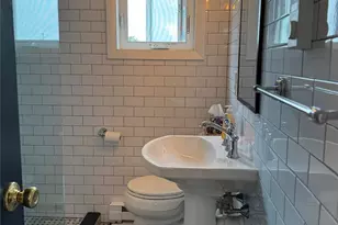 142 Renfrew Ave, Middletown, RI 02842 - Photo 17