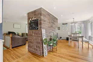 24 Harbor View Rd, Portsmouth, RI 02871 - Photo 17