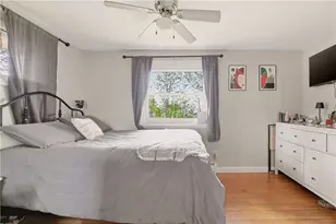 24 Harbor View Rd, Portsmouth, RI 02871 - Photo 21
