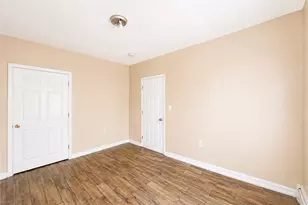 6 Bloomingdale Ave, Pawtucket, RI 02860 - Photo 9