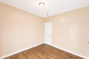 6 Bloomingdale Ave, Pawtucket, RI 02860 - Photo 7
