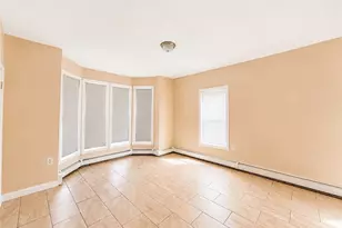6 Bloomingdale Ave, Pawtucket, RI 02860 - Photo 5