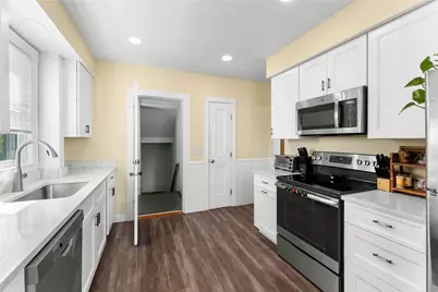 1358 Smith Street, North Providence, RI 02911 - Photo 25