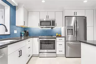 124 Paine Ave, Cranston, RI 02910 - Photo 5