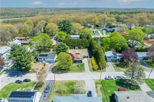 219 Dawn Blvd, Woonsocket, RI 02895 - Photo 25