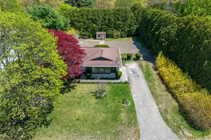 219 Dawn Blvd, Woonsocket, RI 02895 - Photo 23