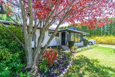 219 Dawn Boulevard, Woonsocket, RI 02895 - Photo 21