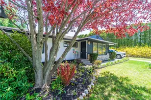 219 Dawn Blvd, Woonsocket, RI 02895 - Photo 21
