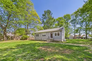 72 Waites Corner Rd, South Kingstown, RI 02892 - Photo 3
