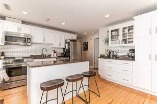 35 Kenyon St, Providence, RI 02903 - Photo 13
