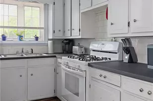 35 Fairview Ave, West Warwick, RI 02893 - Photo 31