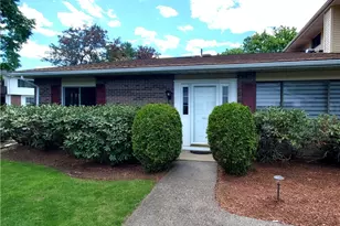 661 Orleans Ct, Warwick, RI 02886 - Photo 5