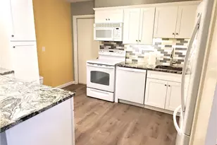 661 Orleans Ct, Warwick, RI 02886 - Photo 11