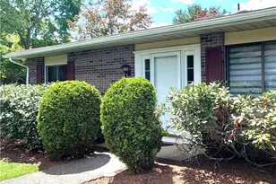 661 Orleans Ct, Warwick, RI 02886 - Photo 3