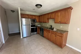 400 New River Rd, Lincoln, RI 02838 - Photo 3