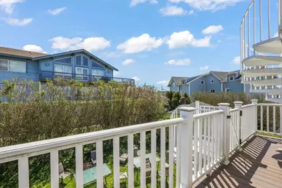 45 Crescent Road, Middletown, RI 02842 - Photo 39