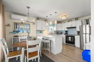 45 Crescent Rd, Middletown, RI 02842 - Photo 11