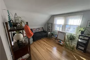 19 Joy St, Providence, RI 02908 - Photo 7