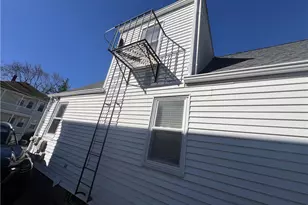 19 Joy St, Providence, RI 02908 - Photo 3