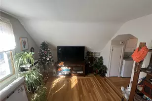 19 Joy St, Providence, RI 02908 - Photo 9