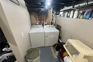 19 Joy St, Providence, RI 02908 - Photo 23