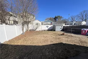 19 Joy St, Providence, RI 02908 - Photo 3