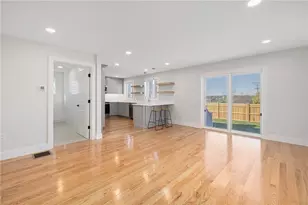 11 Gunning Ct, Middletown, RI 02842 - Photo 19