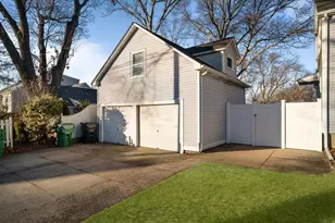 5 Shippen Ave, Warwick, RI 02888 - Photo 5