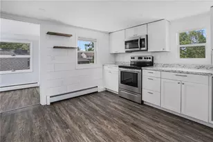5 Shippen Ave, Warwick, RI 02888 - Photo 7