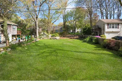 7 Winterberry Road, Narragansett, RI 02882 - Photo 3
