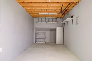 419 Broadway, Newport, RI 02840 - Photo 31