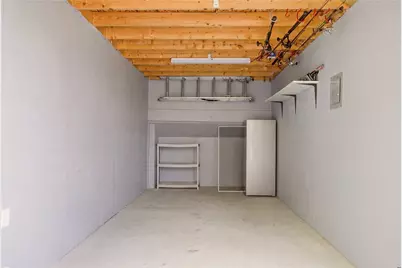 419 Broadway #5, Newport, RI 02840 - Photo 31