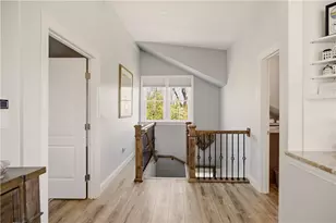 419 Broadway, Newport, RI 02840 - Photo 9