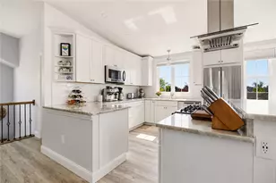 419 Broadway, Newport, RI 02840 - Photo 11