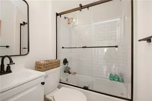 33 Slocum St, Newport, RI 02840 - Photo 23