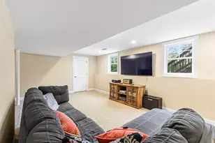76 Woods Ln, Cranston, RI 02921 - Photo 39