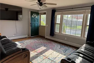 110 Marigold Dr, Warwick, RI 02889 - Photo 3