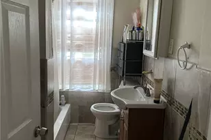 30 Harvest St, Providence, RI 02908 - Photo 5