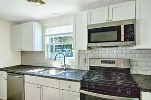 8 Ashby St, Johnston, RI 02919 - Photo 13