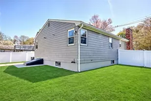 8 Ashby St, Johnston, RI 02919 - Photo 43