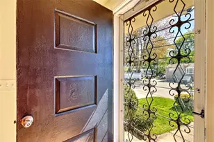 8 Ashby St, Johnston, RI 02919 - Photo 5