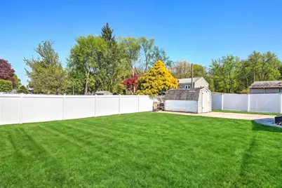 8 Ashby Street, Johnston, RI 02919 - Photo 41