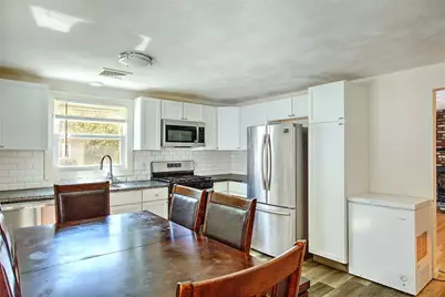 8 Ashby Street, Johnston, RI 02919 - Photo 11