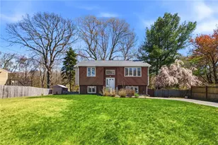 80 Oakside St, Warwick, RI 02889 - Photo 1