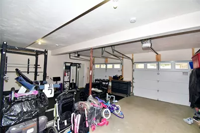 81 Lonsdale Street, West Warwick, RI 02893 - Photo 27