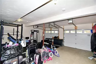 81 Lonsdale St, West Warwick, RI 02893 - Photo 27